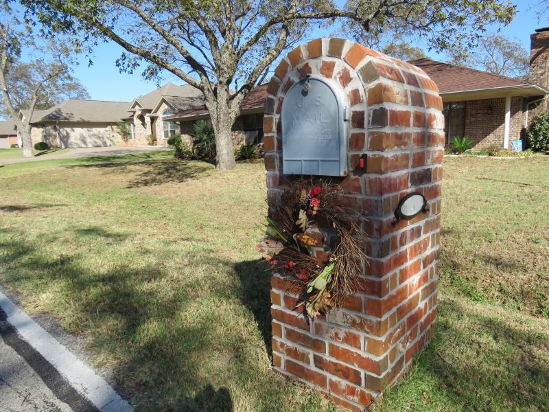 Service Locations for Brick Mailbox Construction